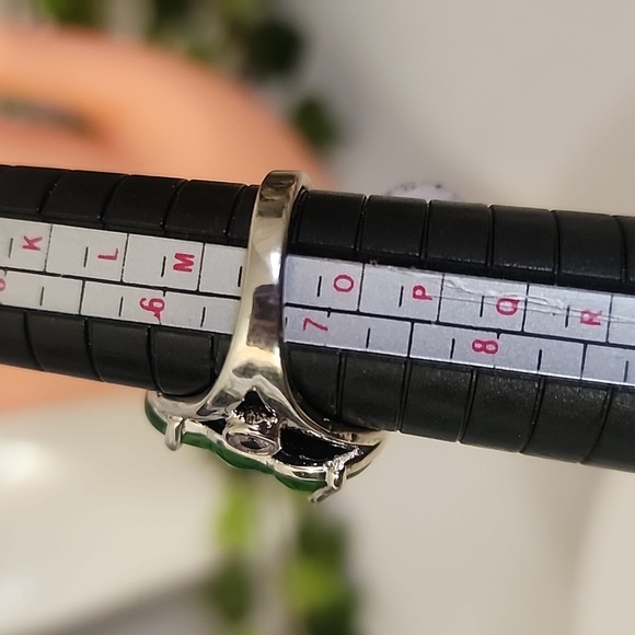 White Gold Green Buddha Ring Size 7 and 8 - Picture 4 of 8